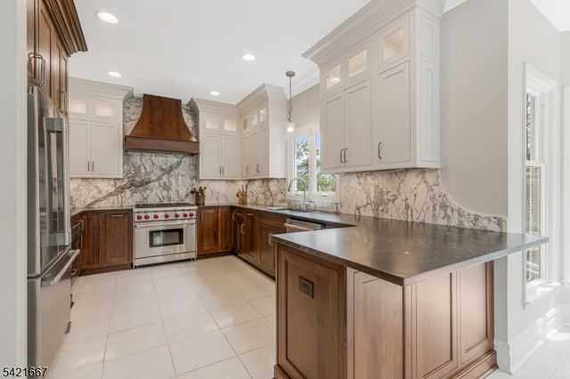 182 Beaumonte Way, Bridgewater Twp., NJ 08807