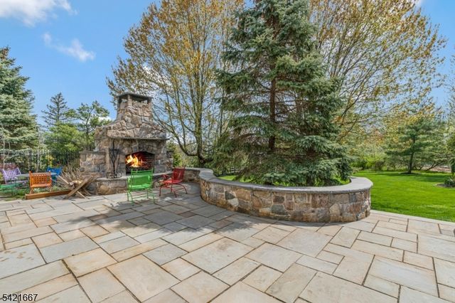 182 Beaumonte Way, Bridgewater Twp., NJ 08807