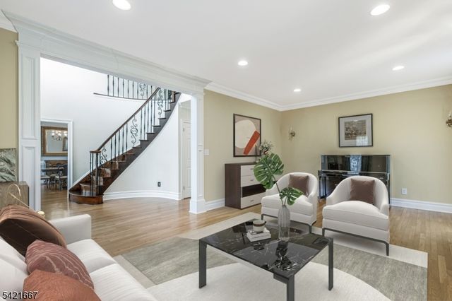 182 Beaumonte Way, Bridgewater Twp., NJ 08807