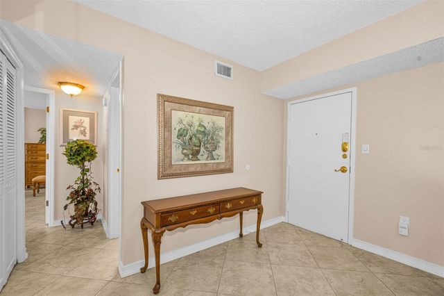 634 EDGEWATER DRIVE 242, Dunedin, FL 34698