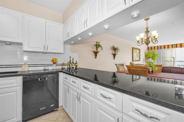 634 EDGEWATER DRIVE 242, Dunedin, FL 34698