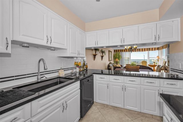 634 EDGEWATER DRIVE 242, Dunedin, FL 34698