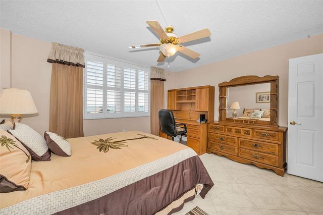 634 EDGEWATER DRIVE 242, Dunedin, FL 34698