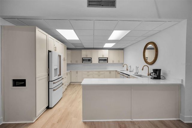 634 EDGEWATER DRIVE 242, Dunedin, FL 34698