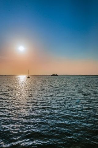 634 EDGEWATER DRIVE 242, Dunedin, FL 34698