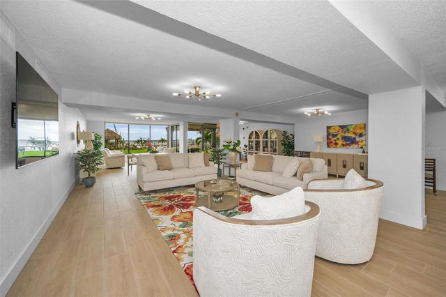 634 EDGEWATER DRIVE 242, Dunedin, FL 34698