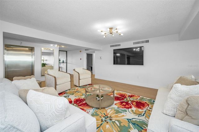 634 EDGEWATER DRIVE 242, Dunedin, FL 34698