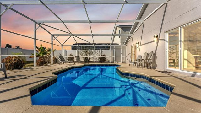 333 CASTLEMAIN CIRCLE, Davenport, FL 33897