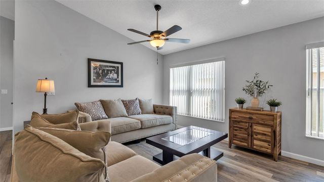 333 CASTLEMAIN CIRCLE, Davenport, FL 33897