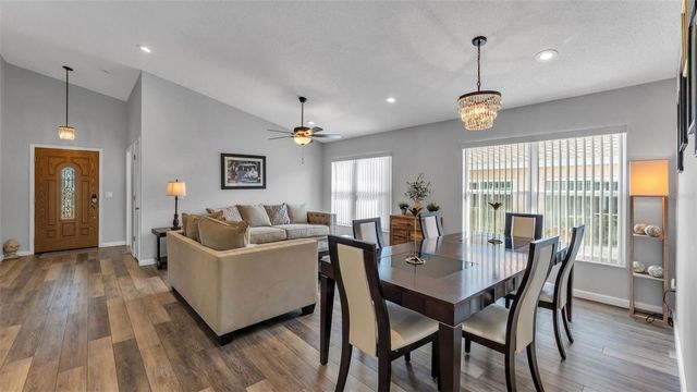 333 CASTLEMAIN CIRCLE, Davenport, FL 33897