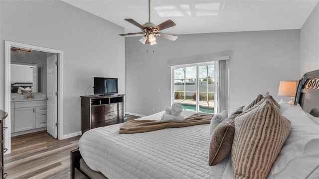 333 CASTLEMAIN CIRCLE, Davenport, FL 33897