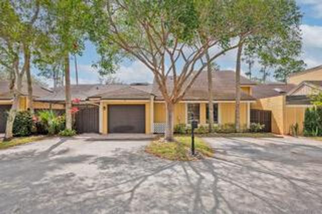 11492 Orange Lane, Boca Raton, FL 33428