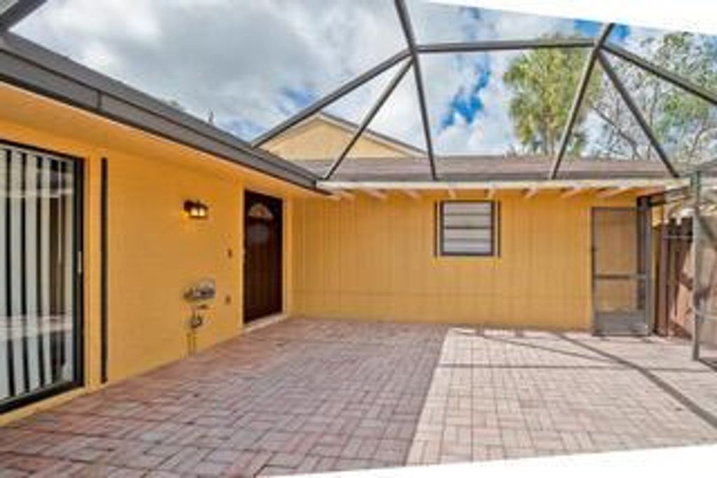 11492 Orange Lane, Boca Raton, FL 33428
