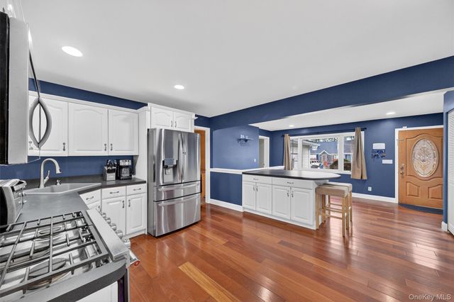 10 Meier Road, Poughkeepsie, NY 12603