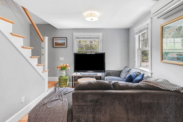 50 Lantern Lane, Tisbury, MA 02568