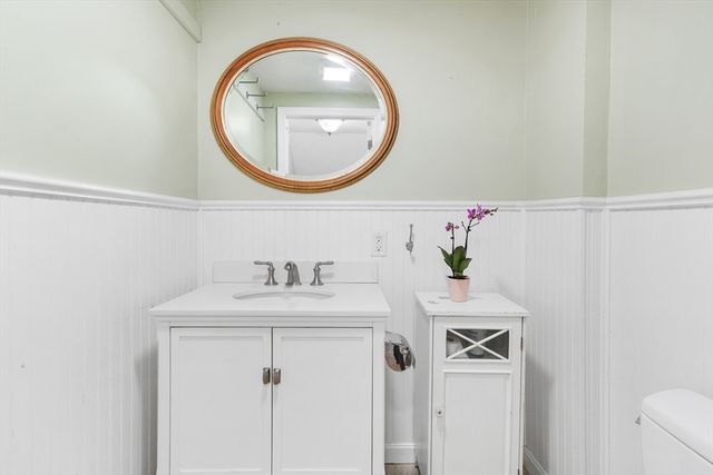 50 Lantern Lane, Tisbury, MA 02568