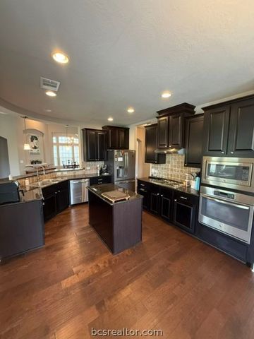 3464 Lockett Hall Circle, Bryan, TX 77808