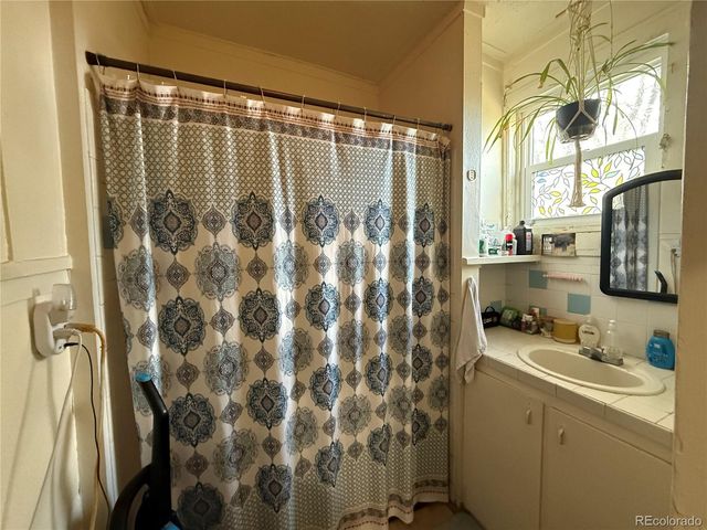 507 8th Street, Alamosa, CO 81101