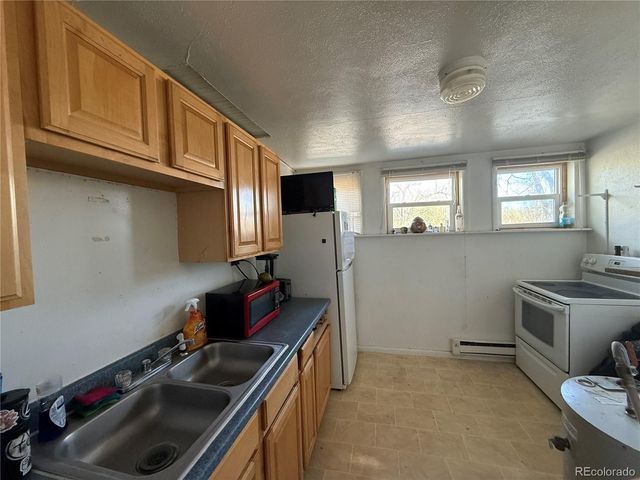 507 8th Street, Alamosa, CO 81101