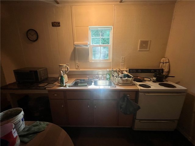 119 Haynie Avenue, Iva, SC 29655