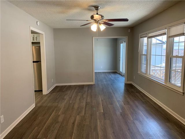 227 Central Street, Excelsior Springs, MO 64024