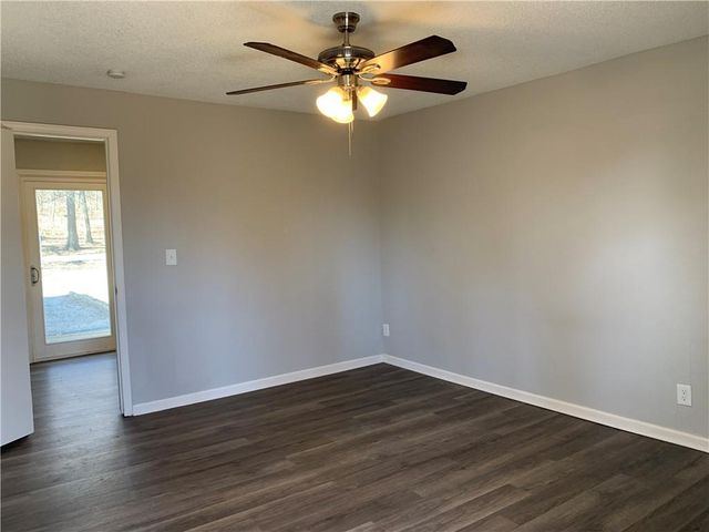 227 Central Street, Excelsior Springs, MO 64024