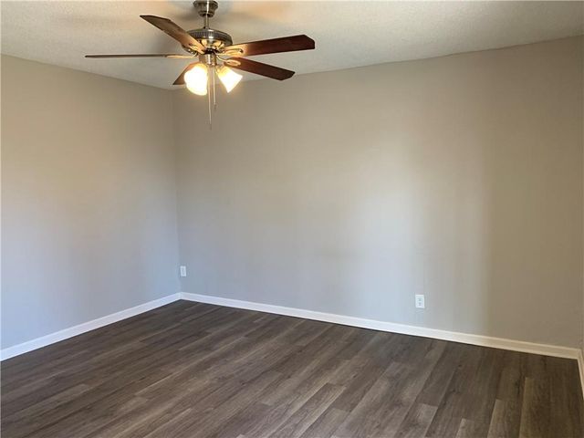 227 Central Street, Excelsior Springs, MO 64024