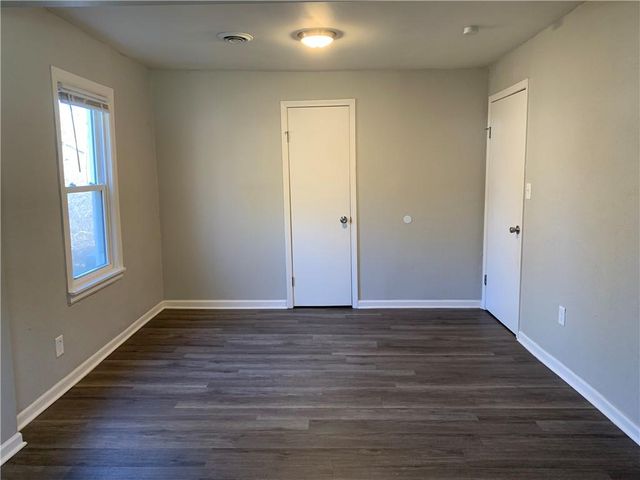 227 Central Street, Excelsior Springs, MO 64024