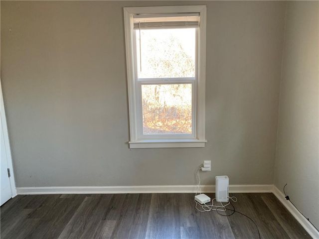 227 Central Street, Excelsior Springs, MO 64024