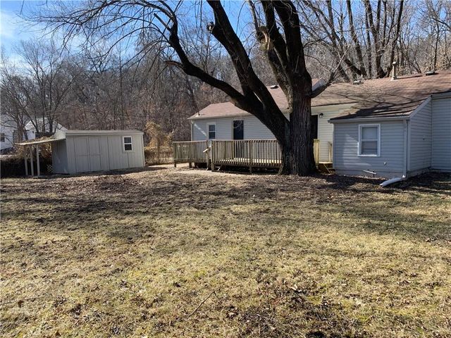 227 Central Street, Excelsior Springs, MO 64024