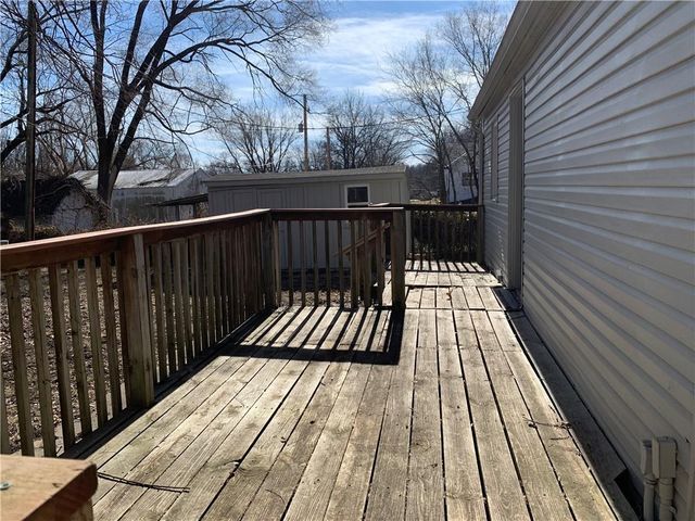 227 Central Street, Excelsior Springs, MO 64024