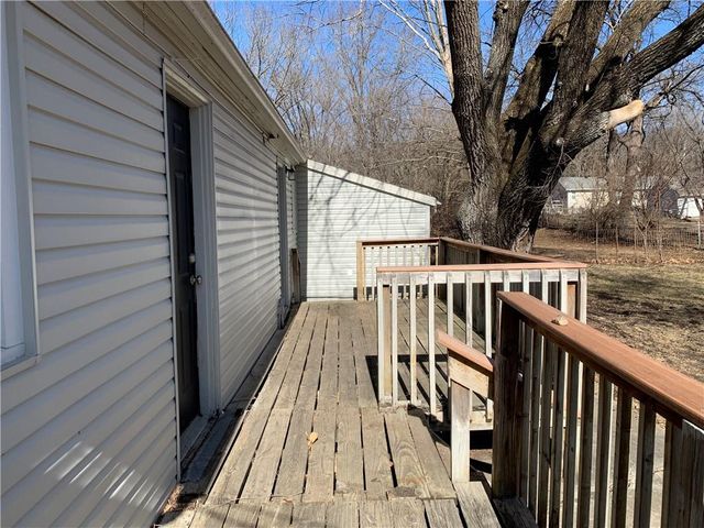 227 Central Street, Excelsior Springs, MO 64024