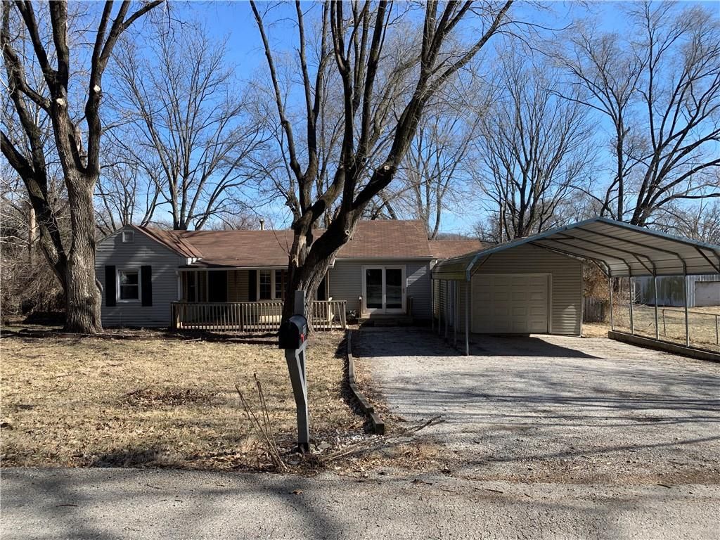 227 Central Street, Excelsior Springs, MO 64024