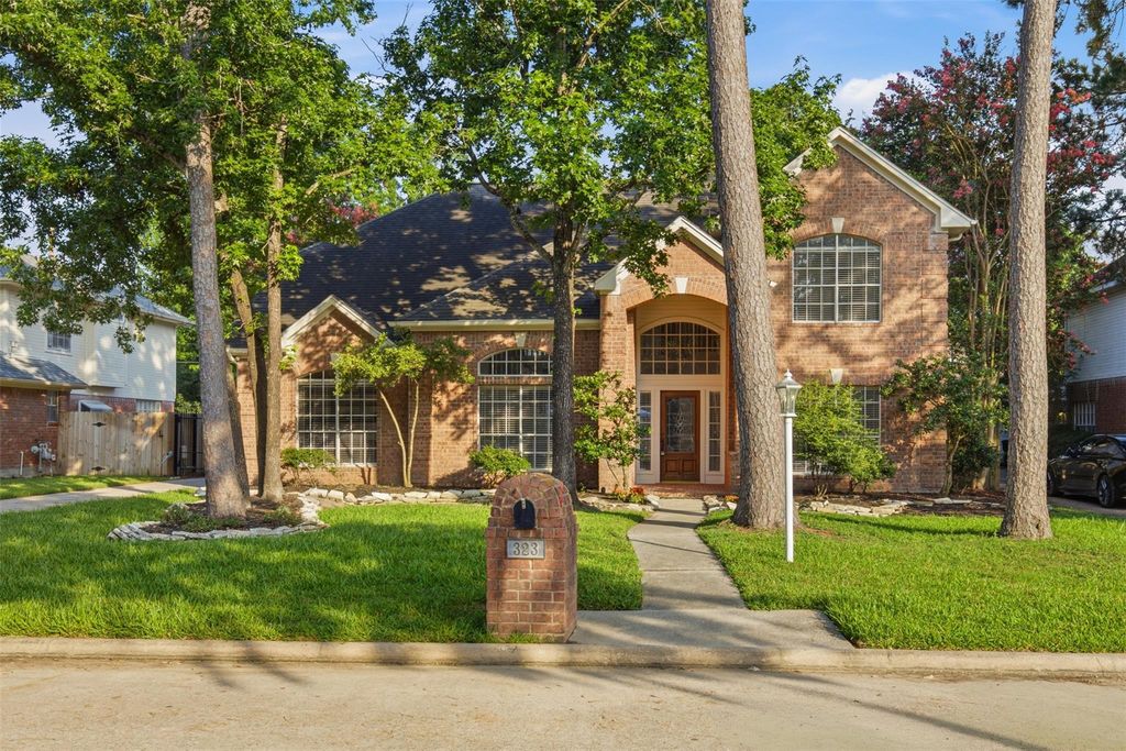 323 Magic Oaks Court, Spring, TX 77388
