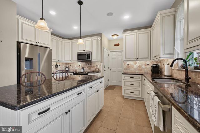 9 ODONOGHUE WAY, Barto, PA 19504