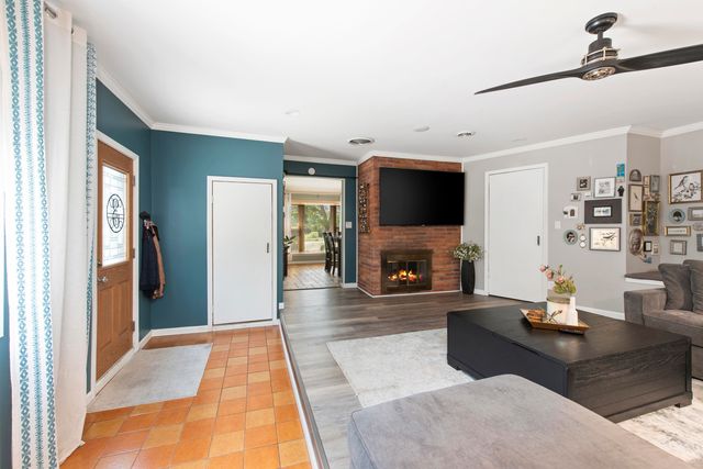 899 Fox Run, Bloomfield Hills, MI 48304