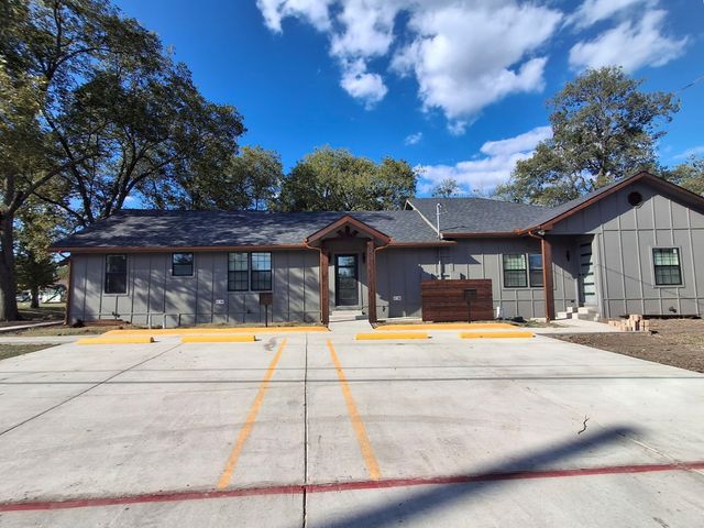 900 Chestnut Street, Commerce, TX 75428