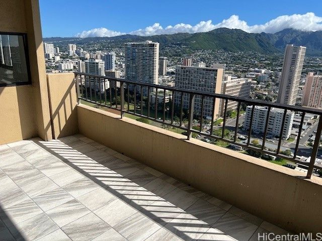 2121 Ala Wai Boulevard 3504, Honolulu, HI 96815