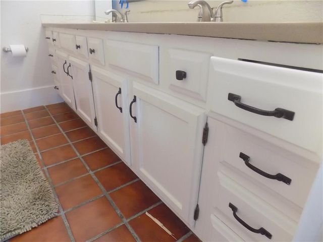 2605 Enfield RD 103, Austin, TX 78703