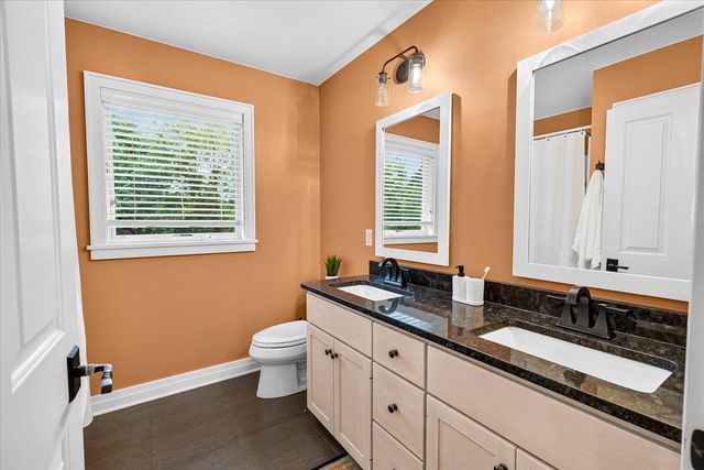 1134 Bluebird Trail, Waunakee, WI 53597
