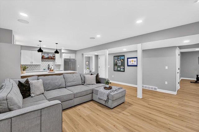 1134 Bluebird Trail, Waunakee, WI 53597