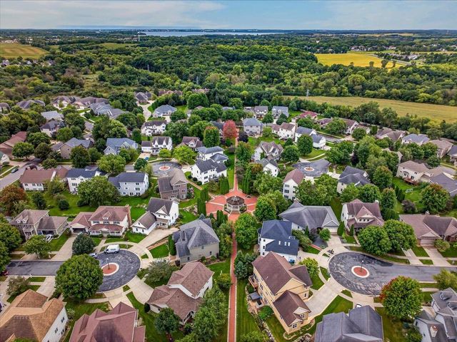 1134 Bluebird Trail, Waunakee, WI 53597