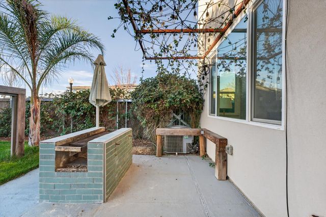 4461 Silver Ivy St, Sacramento, CA 95834