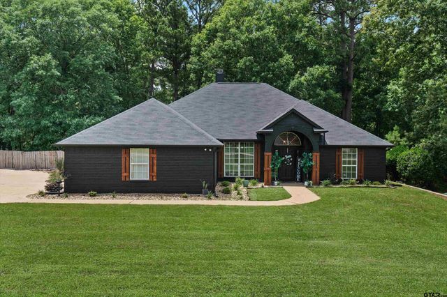 184 Greenwood Ranch Dr, Kilgore, TX 75662