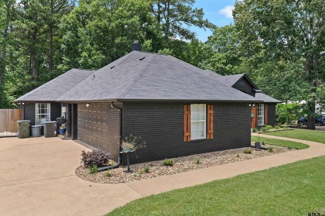 184 Greenwood Ranch Dr, Kilgore, TX 75662