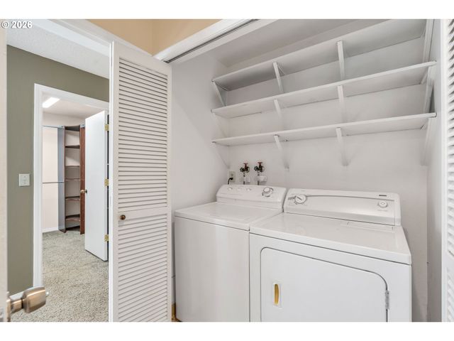 5150 S LANDING Dr 101B2, Portland, OR 97239