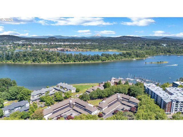 5150 S LANDING Dr 101B2, Portland, OR 97239