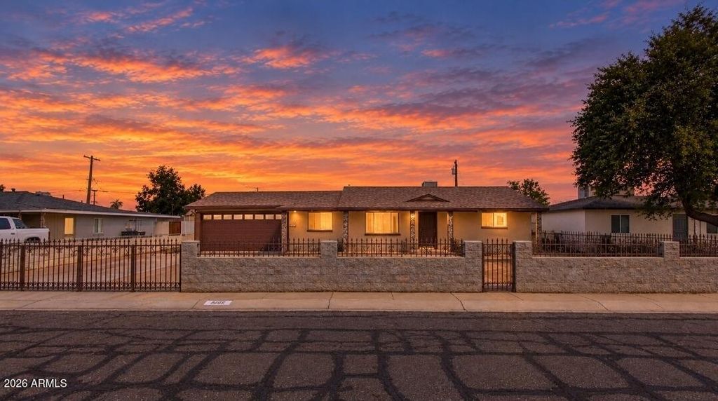 8307 N 29th Avenue, Phoenix, AZ 85051