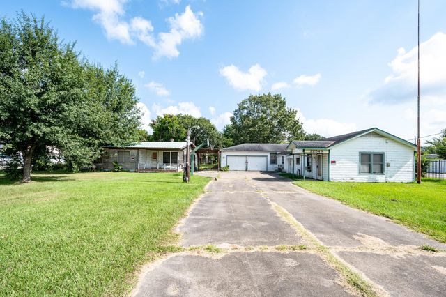 22549 Ford Road, Porter, TX 77365