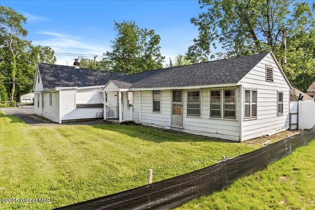 41 Virginia Avenue, Colonie, NY 12205